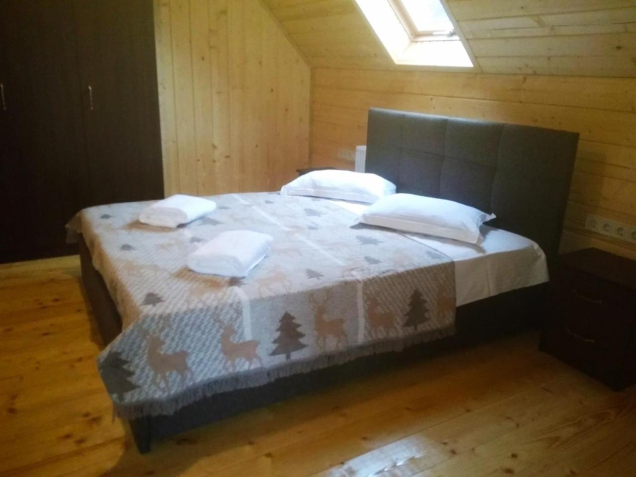 Hotel Galushko Mykulychyn Habitación foto